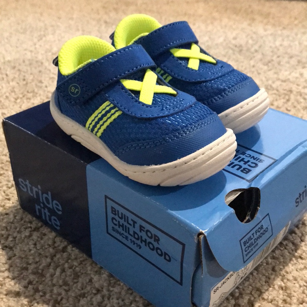 Striderite 360 Sneaker